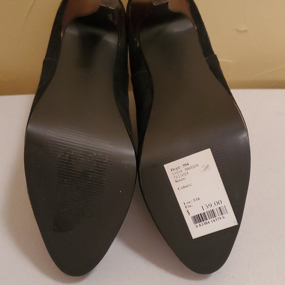 Steve Madden Black Suede Booties NWT 6.5 - Picture 6 of 6